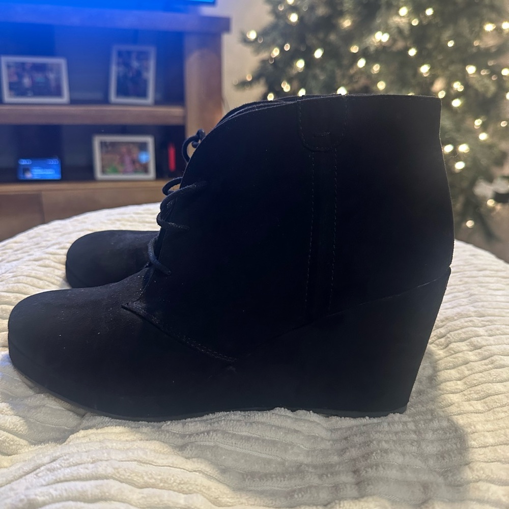 Black Lace Up Boots